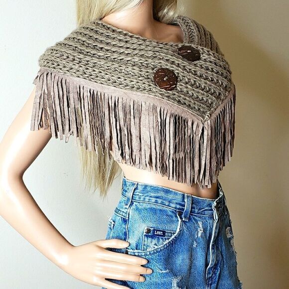 Code Knit Pull-Over Fringed Shoulder & Neck Wrap Warmer Poncho - Picture 8 of 9